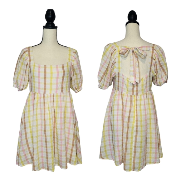 Mable Dresses & Skirts - Mable Dress Babydoll White Pastel Plaid Square Neck Puff Sleeves Tie Back Size M